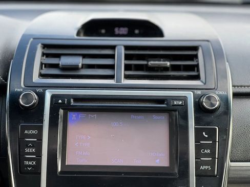 Used 2012 Toyota Camry XLE w/ Leather Pkg FWD image 25
