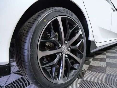 Used 2021 Honda Civic Sport image 8
