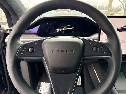 Used 2024 Tesla Model X AWD/4WD image 26