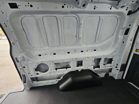New 2025 Ford Transit 250 Low Roof image 40