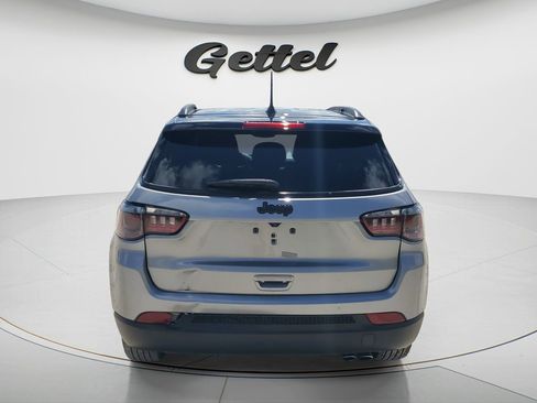 Used 2022 Jeep Compass Latitude FWD image 6