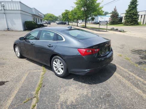 Used 2018 Chevrolet Malibu LT w/ Driver Confidence Package FWD image 20