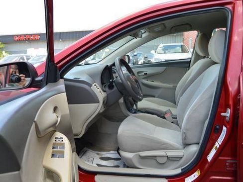 Used 2009 Toyota Corolla LE w/ All Weather Guard Pkg FWD image 11