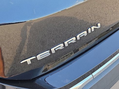 Used 2022 GMC Terrain SLT FWD image 11