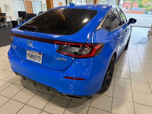 Used 2023 Honda Civic Sport Touring image 4