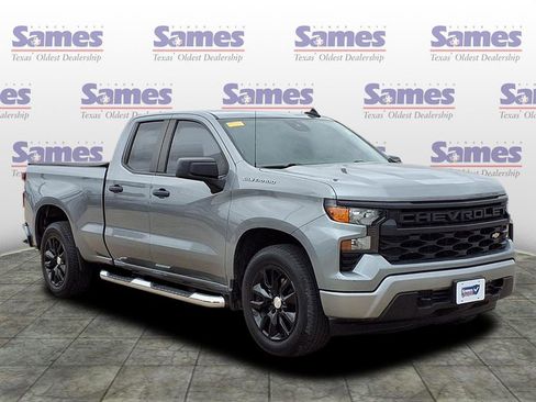 Used 2023 Chevrolet Silverado 1500 Custom image 1