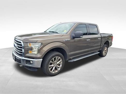 Used 2016 Ford F150 XLT w/ Equipment Group 302A Luxury AWD/4WD image 5