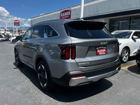 Used 2025 Kia Sorento EX AWD/4WD image 8