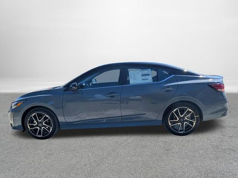 New 2025 Nissan Sentra SR image 6