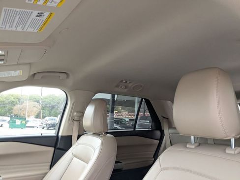 Used 2023 Ford Explorer XLT w/ Equipment Group 202A image 22