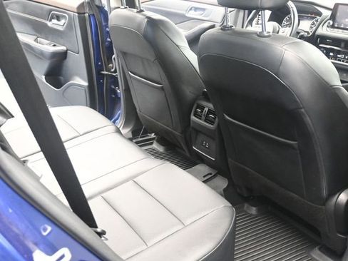 Used 2021 Nissan Rogue SV w/ Premium Package AWD/4WD image 19