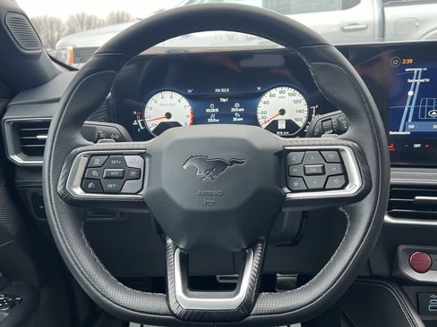 Used 2025 Ford Mustang GT Premium image 25