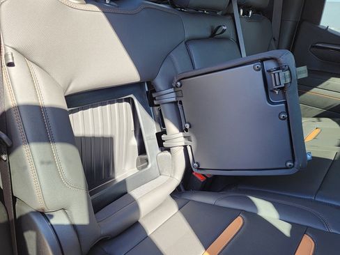 New 2026 GMC Sierra 1500 AT4 w/ AT4 Premium Package image 47