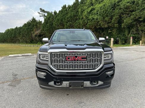 Used 2017 GMC Sierra 1500 Denali w/ Denali Ultimate Package AWD/4WD image 2