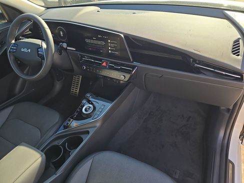 New 2026 Kia Niro Wave FWD image 12