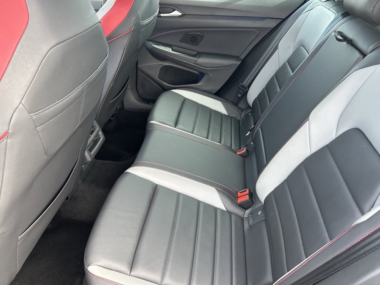 Used 2023 Volkswagen GTI SE FWD image 21