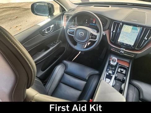 Certified 2023 Volvo XC60 B6 Ultimate w/ Protection Package Premier image 12