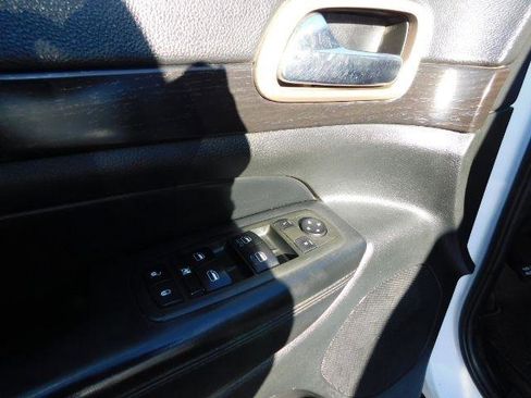 Used 2014 Jeep Grand Cherokee Laredo image 12