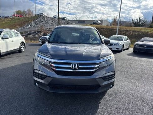 Used 2018 Honda Pilot EX image 3