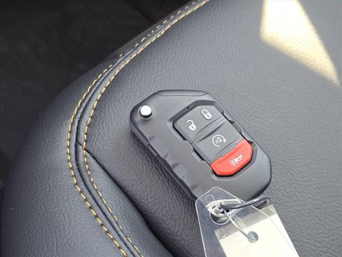 New 2026 Jeep Gladiator Sport image 16