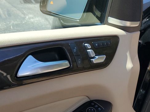 Used 2017 Mercedes-Benz GLE 350 w/ Premium 2 Package image 20