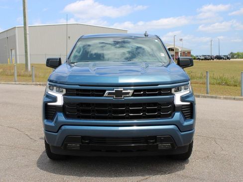 Used 2024 Chevrolet Silverado 1500 RST w/ Z71 Off-Road Package AWD/4WD image 4