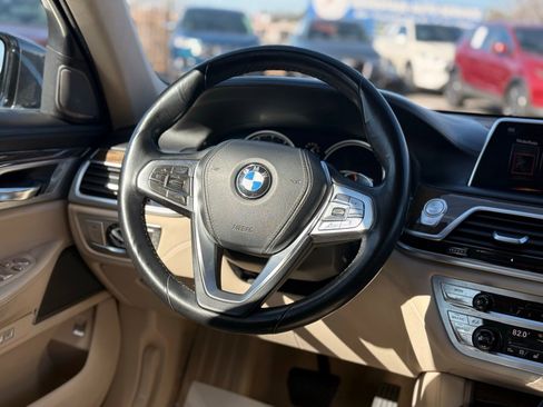 Used 2017 BMW 740i xDrive 740i xDrive image 39