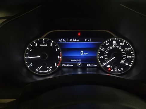 Used 2020 Nissan Murano SV image 23