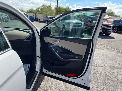 Used 2019 Hyundai Santa Fe XL image 41