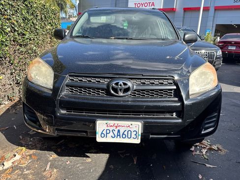 Used 2011 Toyota RAV4 2WD w/ Base L4 Extra Value Pkg image 3