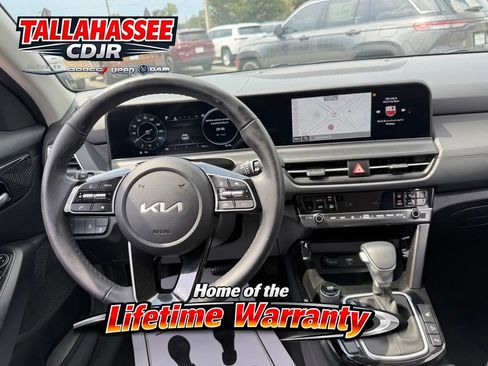 Used 2025 Kia Seltos EX w/ EX Sunroof Package FWD image 31