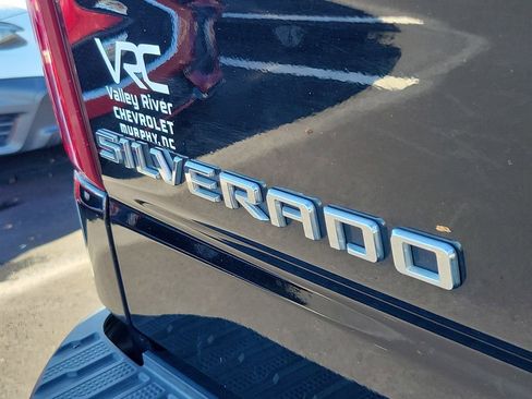 Used 2019 Chevrolet Silverado 1500 Custom Trail Boss w/ Custom Convenience Package image 10