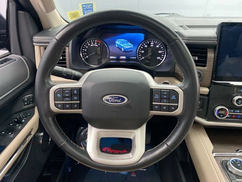 Used 2023 Ford Expedition Limited AWD/4WD image 16