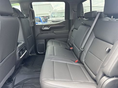 New 2026 GMC Sierra 1500 SLT w/ SLT Premium Plus Package AWD/4WD image 5