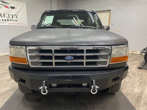 Used 1996 Ford Bronco image 2