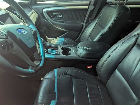 Used 2019 Ford Taurus SEL w/ Equipment Group 201A FWD image 9