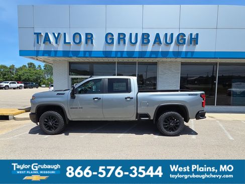New 2026 Chevrolet Silverado 2500 LT w/ Trail Boss Package AWD/4WD image 1