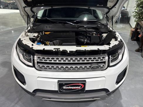 Used 2018 Land Rover Range Rover Evoque SE AWD/4WD image 16