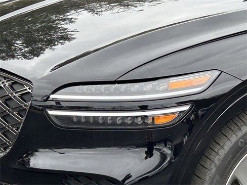 Used 2026 Genesis GV70 2.5T Select image 13