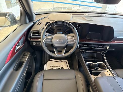 New 2026 Chevrolet Traverse Z71 w/ Enhanced Driving Package AWD/4WD image 16
