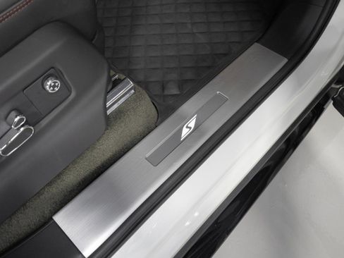 Used 2022 Bentley Bentayga AWD/4WD image 51