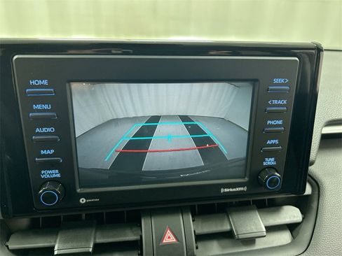 Used 2020 Toyota RAV4 XLE image 15