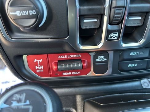 New 2026 Jeep Wrangler Unlimited Sport image 29