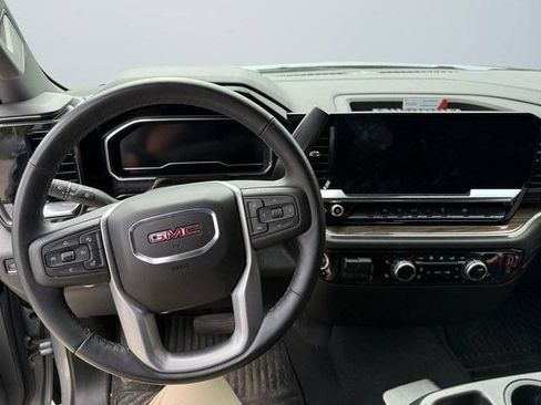 Used 2025 GMC Sierra 1500 Elevation AWD/4WD image 11
