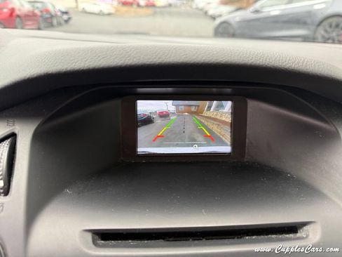 Used 2017 Ford Focus SE FWD image 25