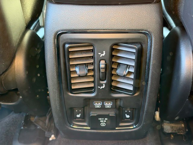 Used 2019 Jeep Grand Cherokee Limited w/ Luxury Group II AWD/4WD image 33