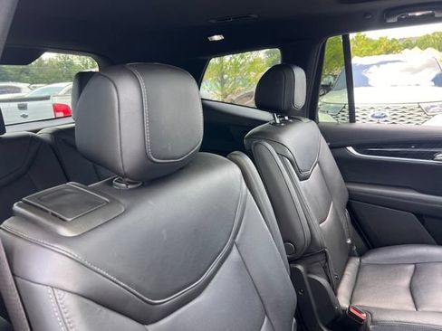 Used 2020 Cadillac XT6 Premium Luxury AWD/4WD image 30