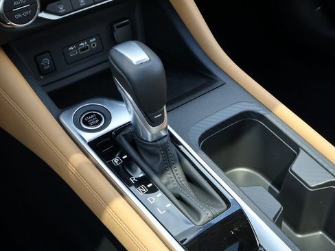 New 2025 Nissan Sentra SV w/ SV Premium Package image 14