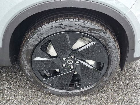 New 2026 Volvo XC40 B5 Ultra w/ Protection Package Premier image 5