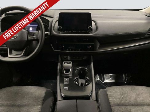 Used 2025 Nissan Rogue SV FWD image 21
